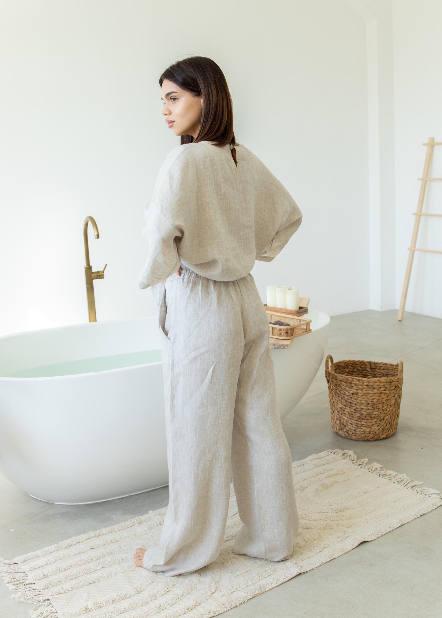 LIVING IN THIS SET///OATMEAL